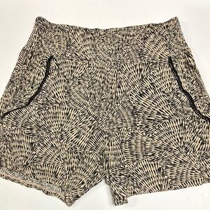Three Dots Tribal Patterned Black and Tan Women's High Waisted Shorts Size Small